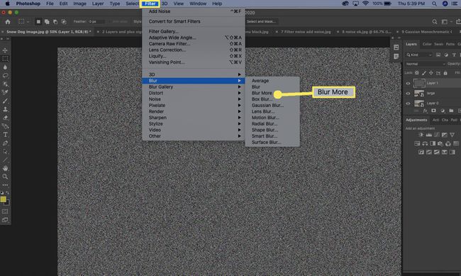 Gehen Sie zum Menü Filter und wählen Sie Unschärfe Unschärfe Mehr.