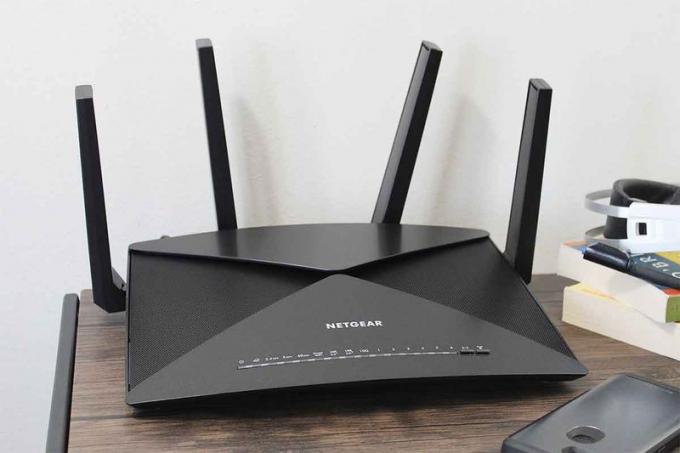 Netgear Nighthawk X10 AD7200 (R9000)