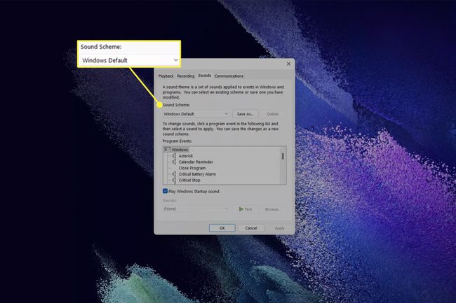 Lydinnstillingsmenyen i Windows 11 med rullegardinmenyen Sound Scheme synlig. 