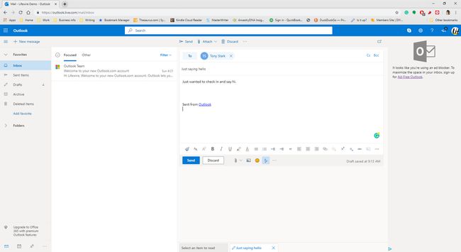 Outlook.com-i lisatud allkirjaga meil.