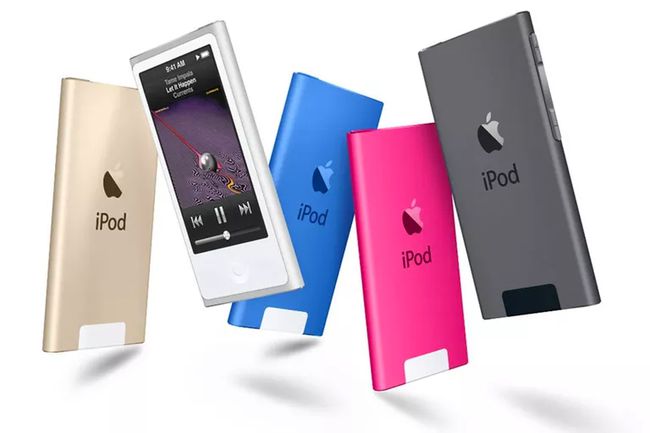 ხუთი iPod nano სხვადასხვა ფერებში