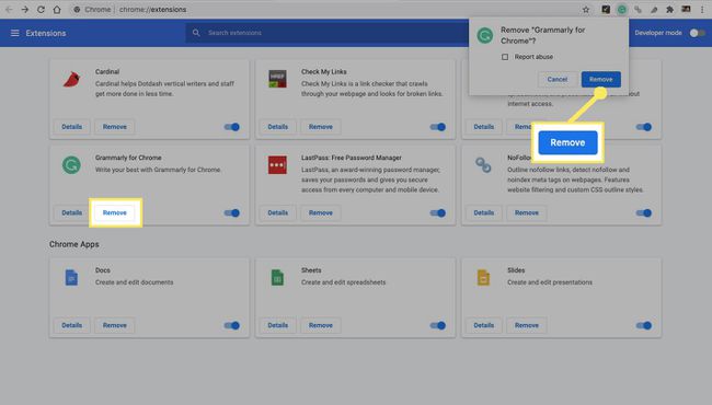 Seleccione Eliminar para eliminar una extensión de Chrome