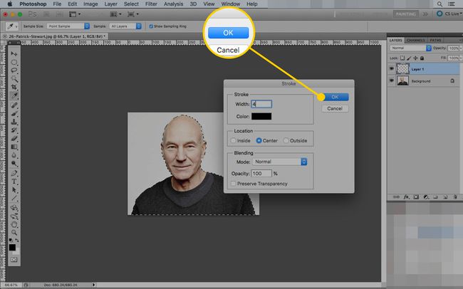 Dialoogvenster Beroerte in Photoshop met de OK-knop gemarkeerd