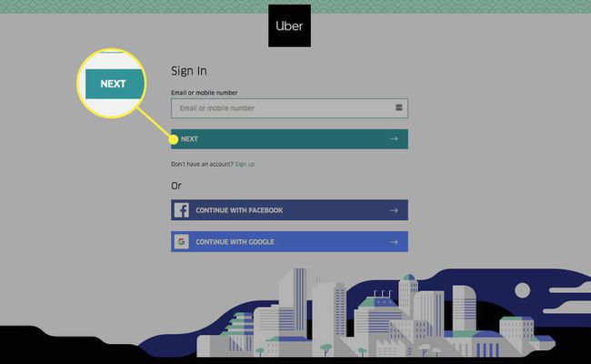 Снимок экрана страницы входа в Uber с выделенной кнопкой Далее