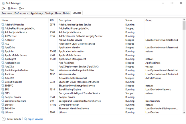 Zavihek Storitve v upravitelju opravil v sistemu Windows 10