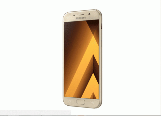 Samsung Galaxy A5 (2017) okostelefon bézs színben