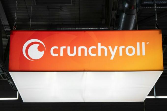 แบนเนอร์ที่มีโลโก้ Crunchyroll แสดงอยู่ 