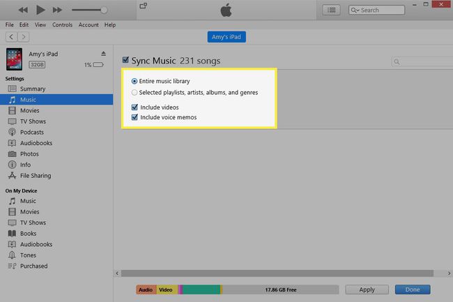 iTunes مع تمييز خيارات المزامنة