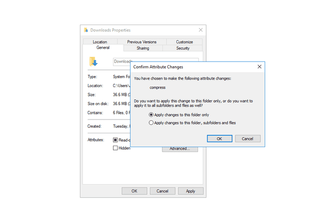 Windows 10'da bir klasörü sıkıştırırken Öznitelik Değişikliklerini Onayla iletişim kutusunun ekran görüntüsü