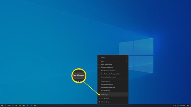 Klepněte pravým tlačítkem myši na hlavní panel systému Windows v dolní části obrazovky a vyberte položku Správce úloh.