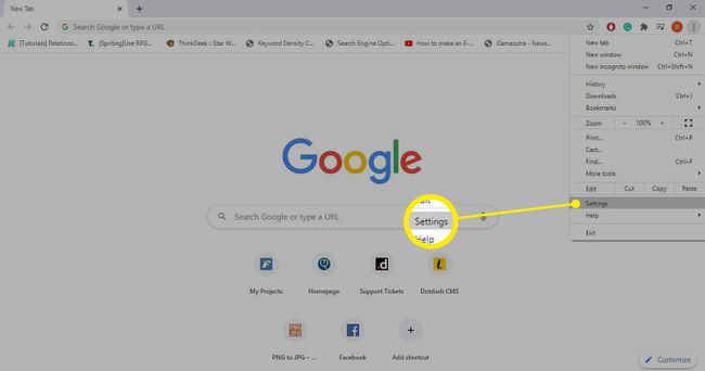 Wybierz trzy kropki w prawym górnym rogu przeglądarki Google Chrome, a następnie wybierz Ustawienia z menu rozwijanego.