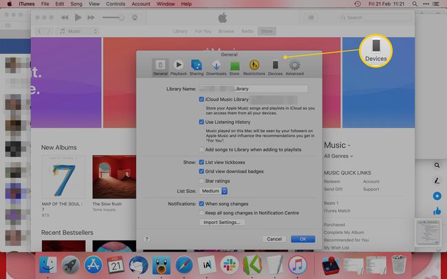 デバイスが強調表示されたiTunesの設定