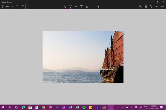 Windows 10 Snip and Sketch-app die een HP Envy-screenshot bewerkt