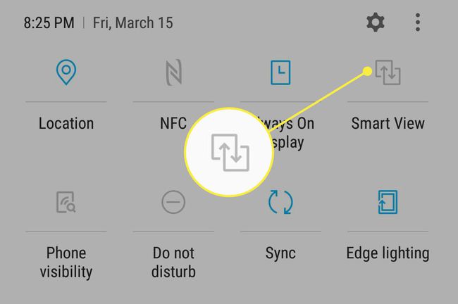 Контекстное меню телефона Samsung с выделенным Smart View