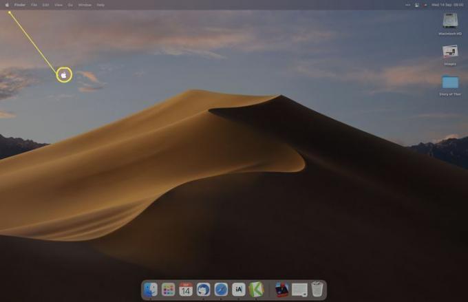 سطح مكتب Mac مع تمييز رمز Apple في شريط القوائم.
