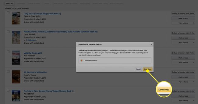Opsi untuk mengunduh buku Kindle untuk ditransfer melalui kabel USB.