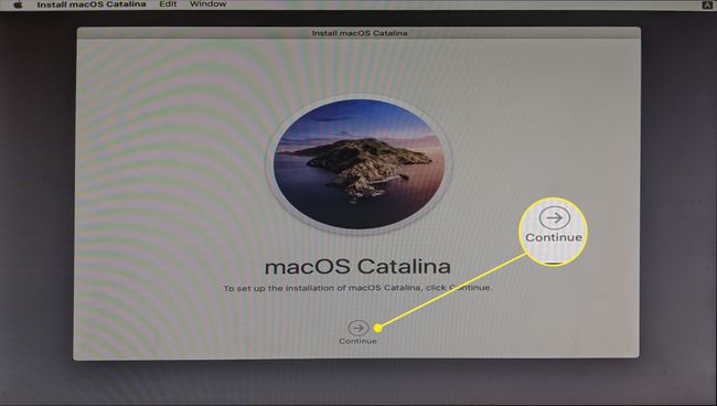 MacOS Catalina -asennusnäyttö Hackintoshissa.