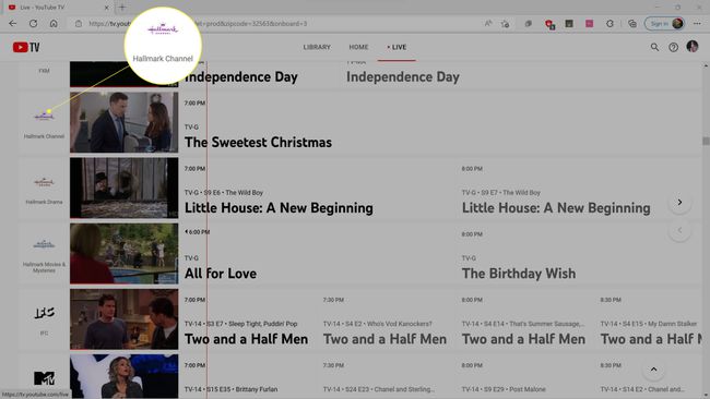 Miniatura canalului Hallmark evidențiată în listele TV.