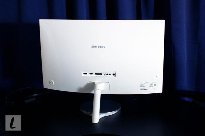 Samsung CF591 buet LED-skærm