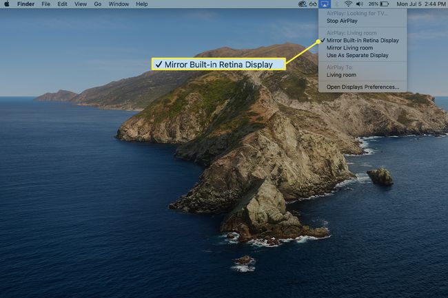 خيار مطابقة حجم العرض المدمج في جهاز Mac أثناء النسخ المتطابق من القائمة المنسدلة AirPlay على جهاز Mac.