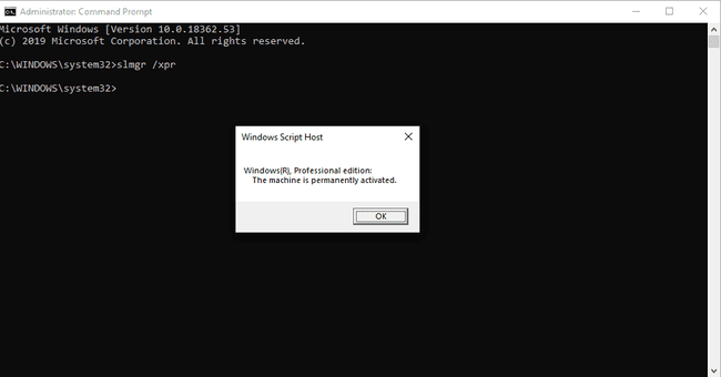 Resultado do Windows Script Host mostrando o status de ativação após a execução de slmgr xpr