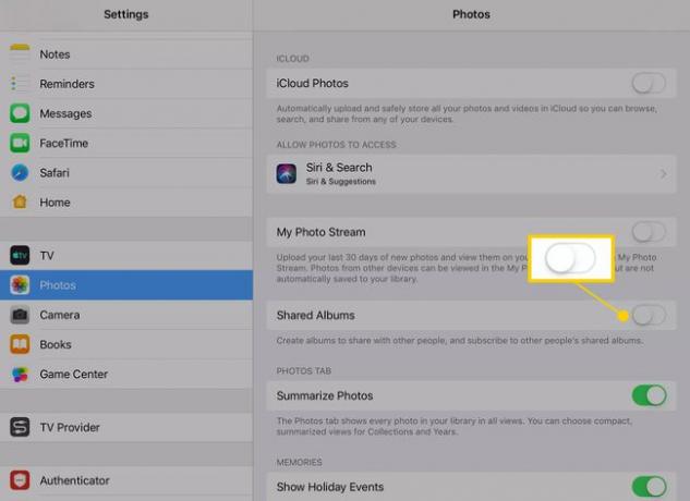 تبديل الألبومات المشتركة في إعدادات iPad