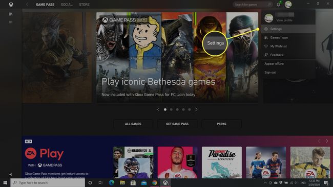 [設定]オプションが強調表示されたWindows10Xboxアプリ