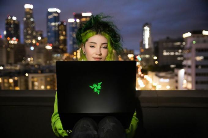 Razer Blade 14 を使用している人