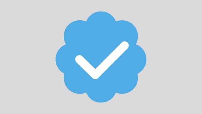 Modra ikona kljukice za preverjanje v Twitterju