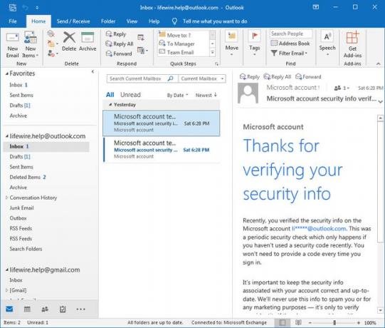 Outlook 2016-statuslinje, der viser forbindelse til en Microsoft Exchange-konto