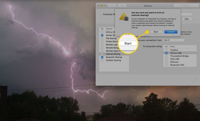Cuadro de diálogo de confirmación para compartir la conexión a Internet en una Mac