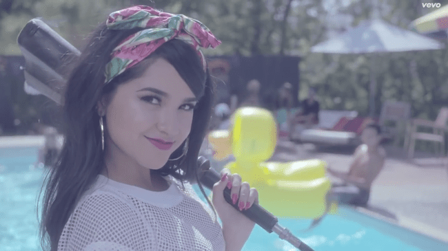 Becky g