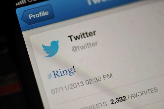 Aplikacija Twitter, ki prikazuje #ring.