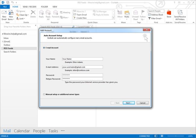 Skærmbilledet til automatisk kontoopsætning i Outlook 2013