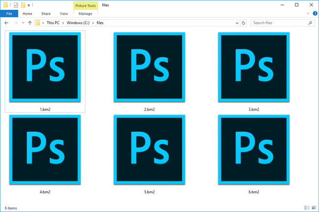 Screenshot van verschillende BM2-bestanden in Windows 10 die worden geopend met Adobe Photoshop