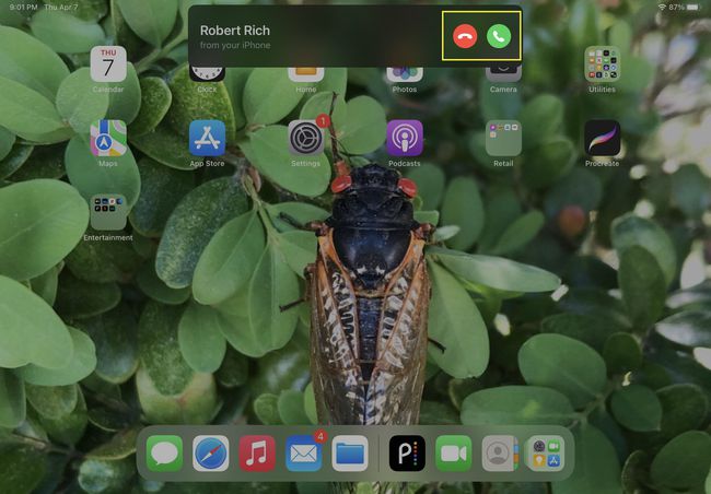 مثال على مكالمة واردة على جهاز iPad.