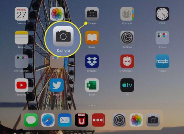 تطبيق الكاميرا على الشاشة الرئيسية لجهاز iPad