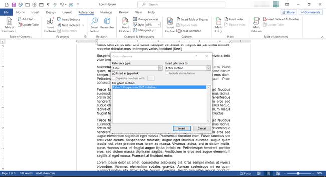 MS Word-dokument med krydshenvisningsdialogboks vises