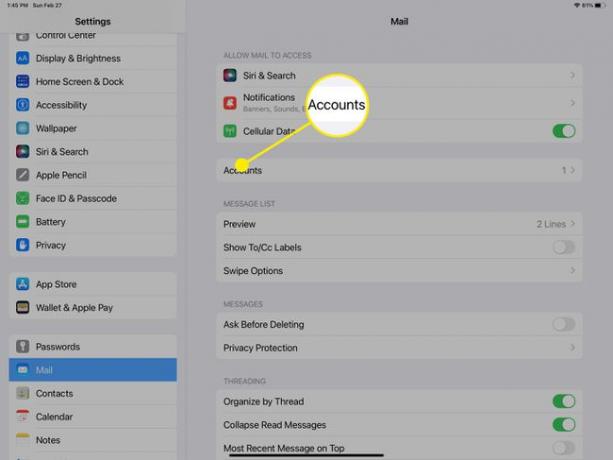 خيار الحسابات في البريد على iPad.