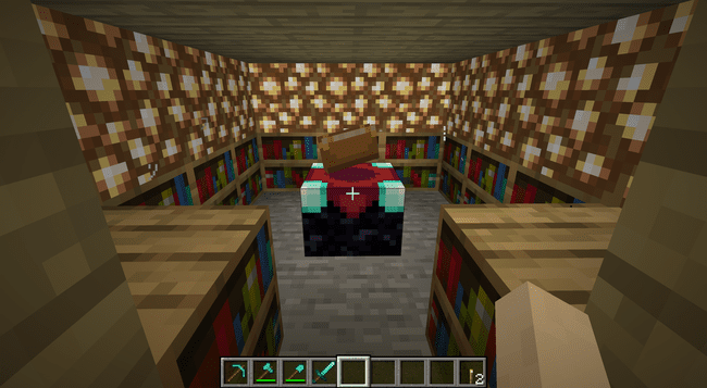 Bir Minecraft evinde tamamlanmış bir büyüleyici oda.