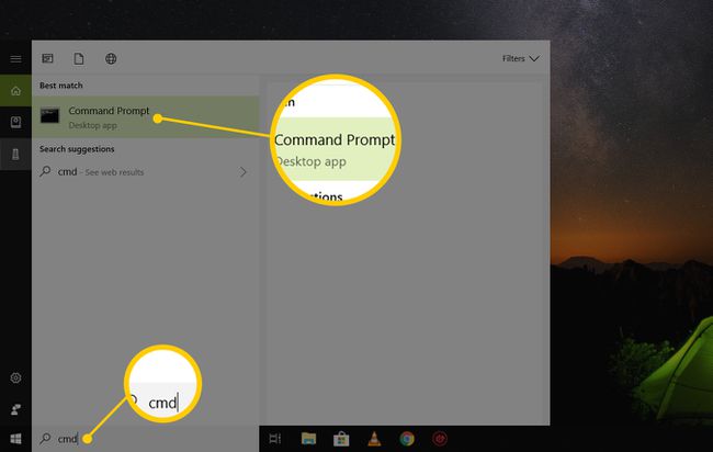 Captura de pantalla del símbolo del sistema y el término de búsqueda de cmd en Windows 10