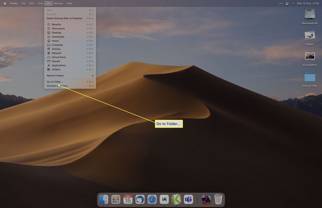 سطح مكتب Mac مع تمييز Go to Folder في Finder.