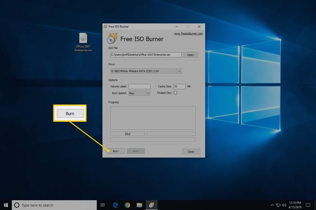 Tlačítko Vypálit v aplikaci Free ISO Burner ve Windows