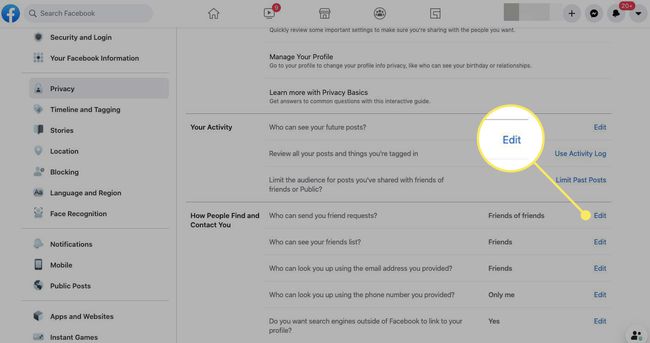Връзката за редактиране до „Кой може да ви изпраща покани за приятелство?“ във Фейсбук
