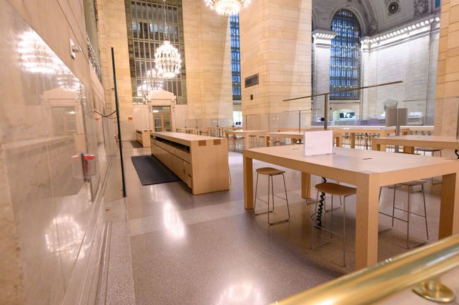 2020년 3월 18일 뉴욕시 그랜드 센트럴 터미널에 있는 Apple Store의 모습