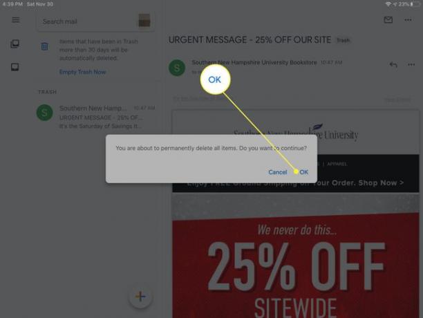 Confirmando a exclusão da lixeira no aplicativo iOS Gmail.
