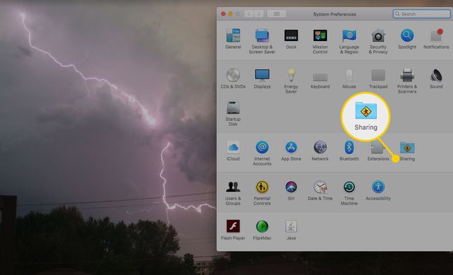 La opción Compartir en las Preferencias del sistema de Mac