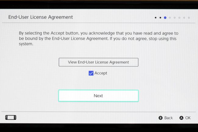 Nintendo Switch OLED 설정 최종 사용자 라이선스 계약 화면.