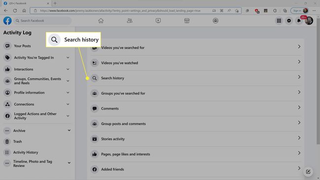 Историја претраге је истакнута у дневнику активности на Фејсбуку.