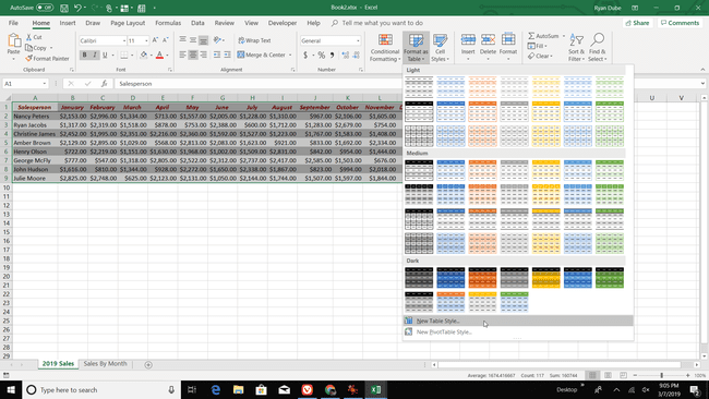 Excel에서 새 표 스타일 선택